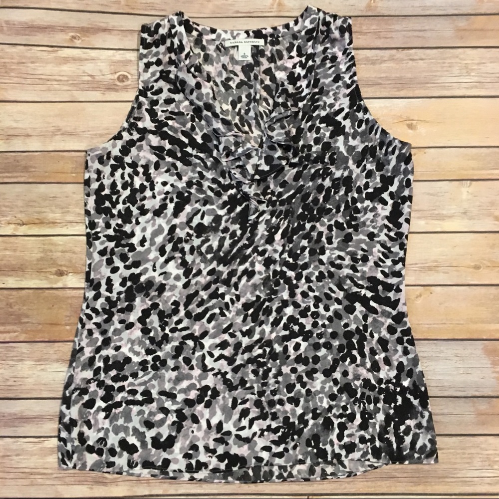 🎈Banana Republic Animal Print Top, Size S